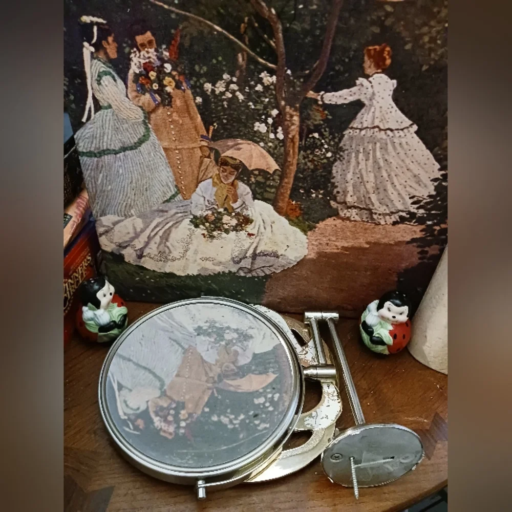 💄🛍 Wall Makeup Mirror, Rust Proof Wall Swivel Mirror,High Definition for Home.